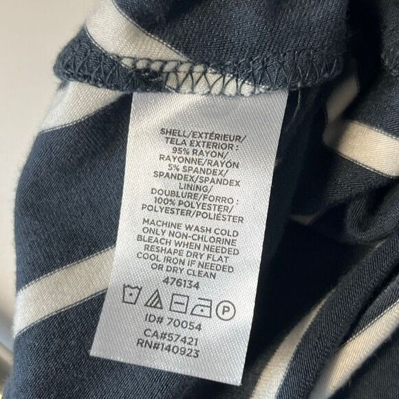 LOFT Knee Length Dress Sz 8 Blue White Striped Fit & Flare Short Sleeve Cut Out - Picture 6 of 13